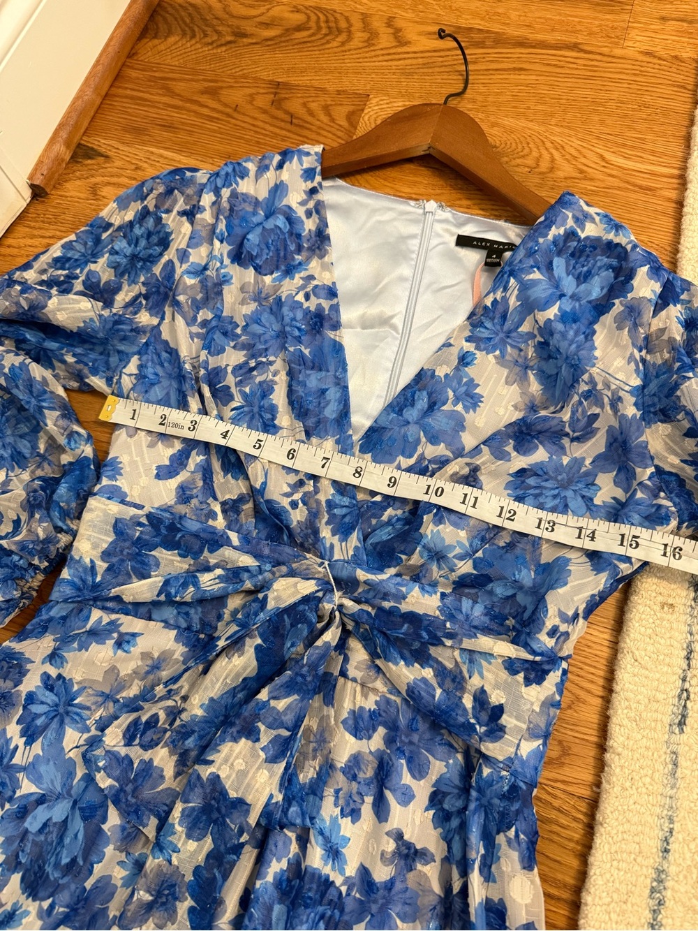 NWT Alex Marie Simone Cobalt Floral Print Puff Sleeve V-neck Dress Size 4 - Picture 11 of 13
